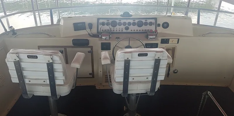 Slide: The Image of Cobalt R8 Surf 2026 - 14