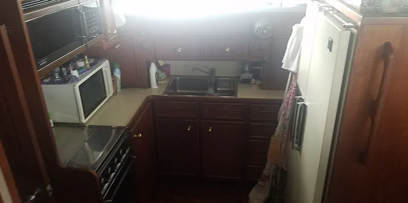 Slide: The Image of Cobalt R8 Surf 2026 - 19