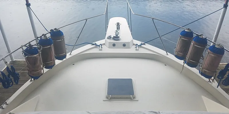 Slide: The Image of Cobalt R8 Surf 2026 - 7