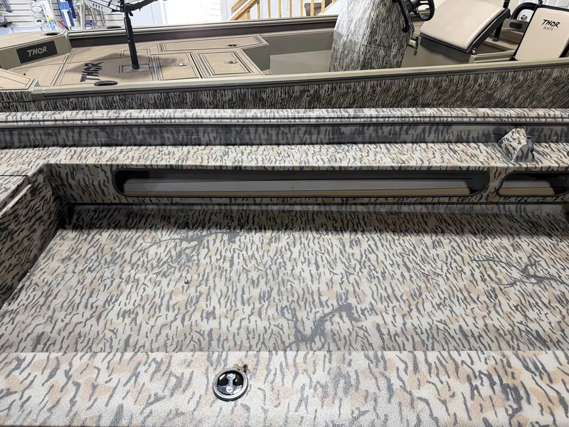 Slide: The Image of Xpress Bayou Series 180 2026 - 4