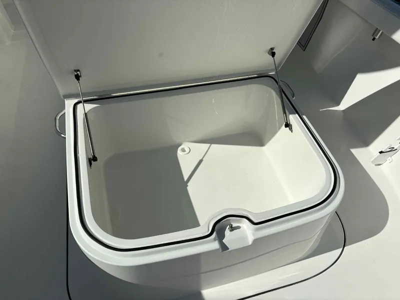 Slide: The Image of Parker Marine 294 Fathom 2026 - 17