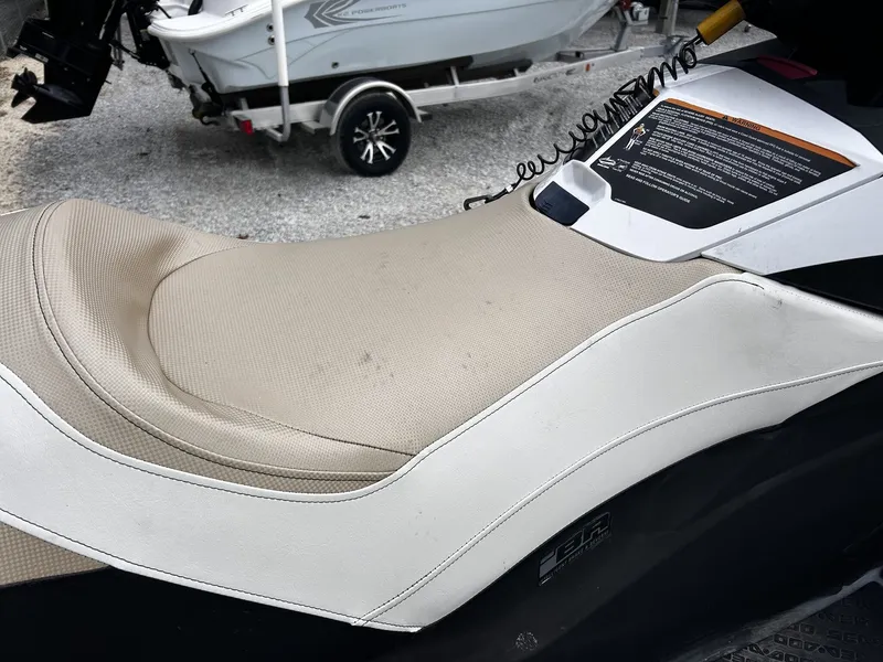 Slide: The Image of Sea-Doo GTX GTX S 155 2013 - 8