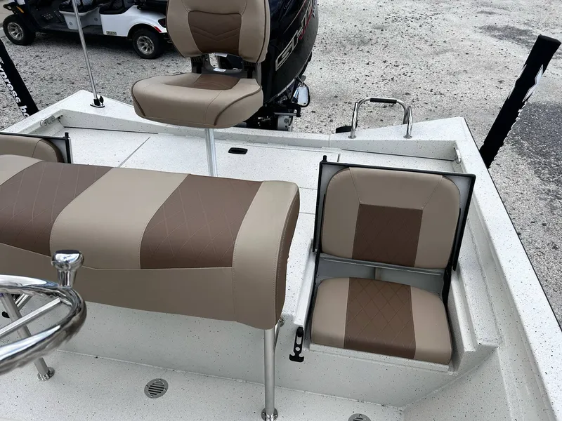 Slide: The Image of Xpress H22B Bay 2025 - 8