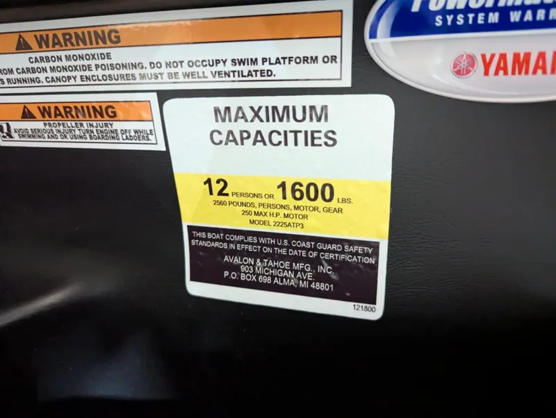 Slide: The Image of Avalon Catalina 23 versa lounge 2025 - 23