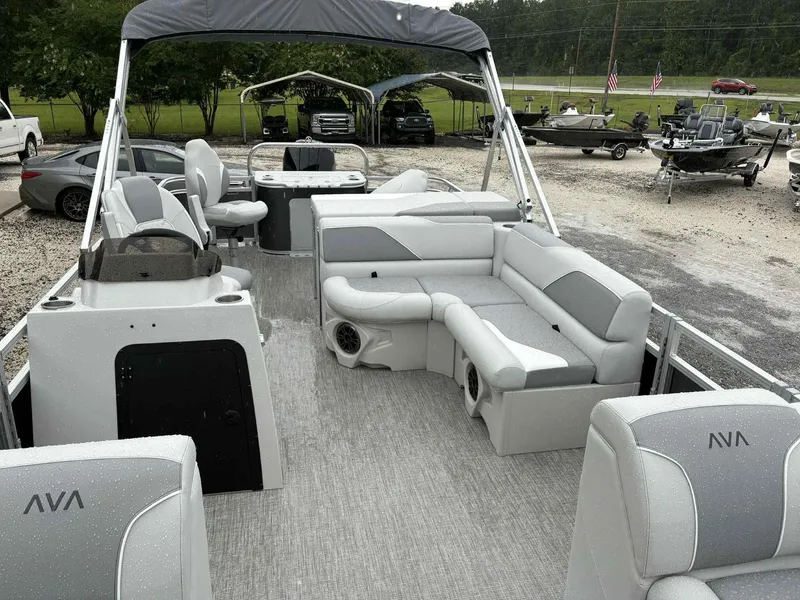 Slide: The Image of Avalon Venture 85 23 VERSA FISH-TRITOON 200HP 2025 - 21