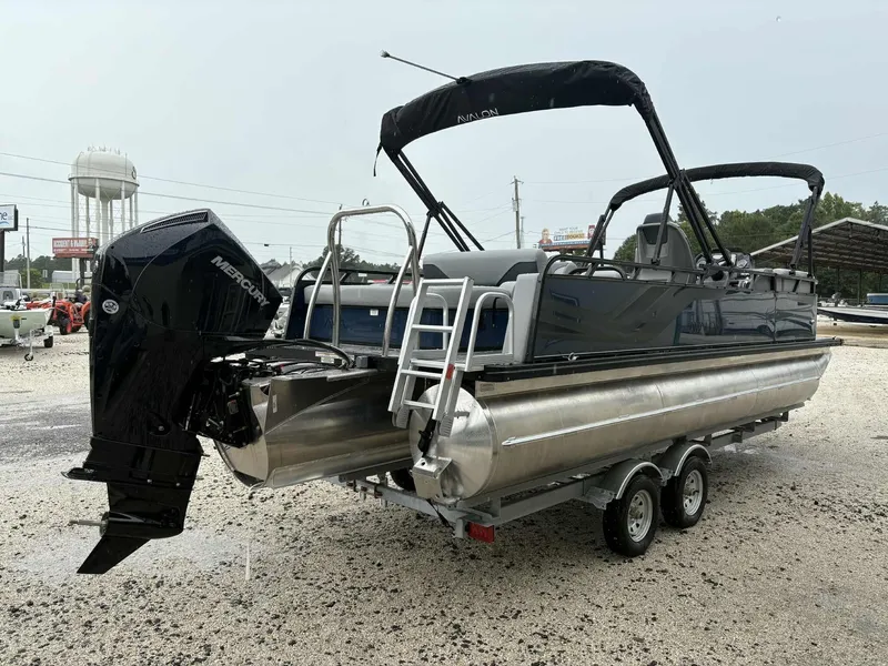 Slide: The Image of Avalon Venture 85 23 VERSA FISH 2025 - 5