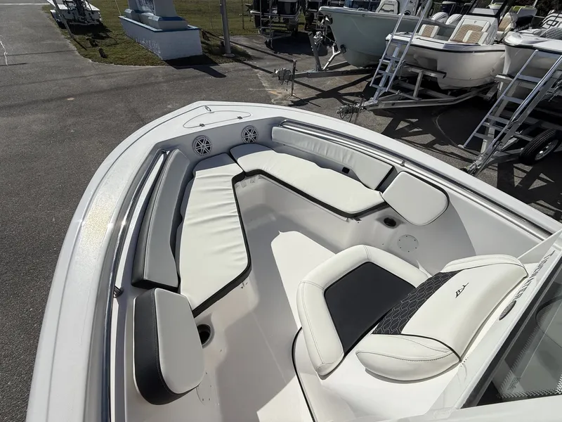 Slide: The Image of Tidewater 198 CC Adventure 2026 - 6