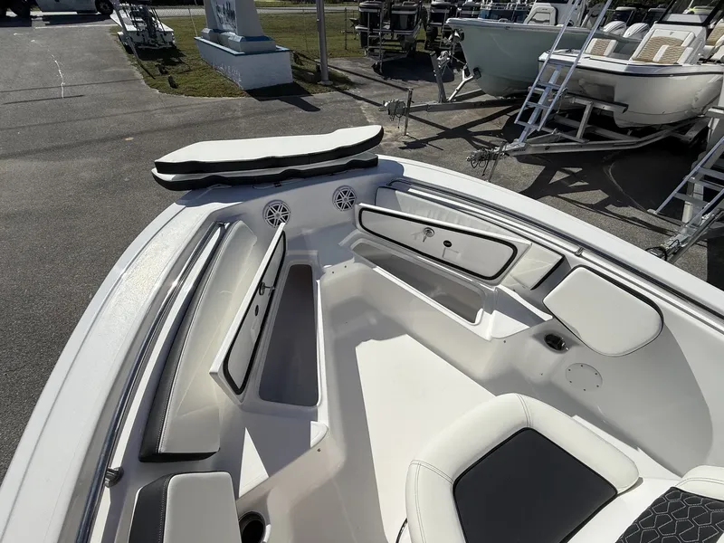 Slide: The Image of Tidewater 198 CC Adventure 2026 - 7