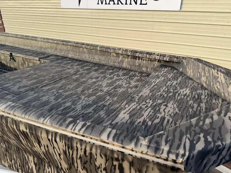 Slide: The Image of Reaper Boats 756 756 STEP TRANSOM 2026 - 3