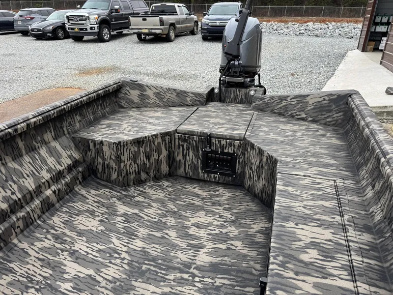 Slide: The Image of Reaper Boats 656 2026 - 16