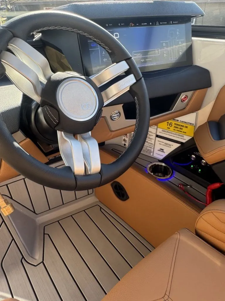 Slide: The Image of Nautique Super Air Nautique G23 2025 - 8