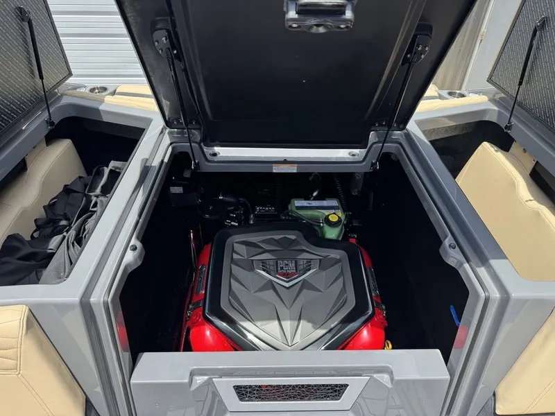 Slide: The Image of Nautique Super Air Nautique G25 2025 - 12