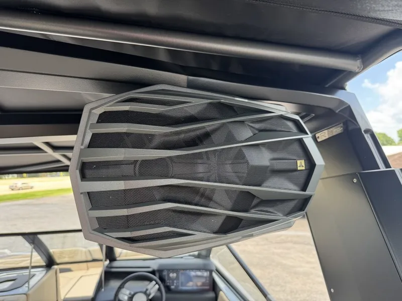 Slide: The Image of Nautique Super Air Nautique G25 2025 - 14