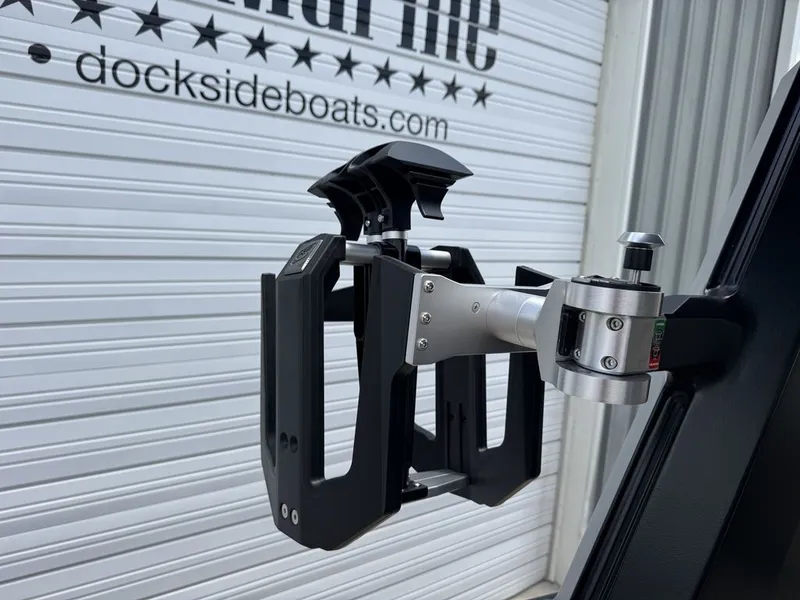 Slide: The Image of Nautique Super Air Nautique G25 2025 - 15