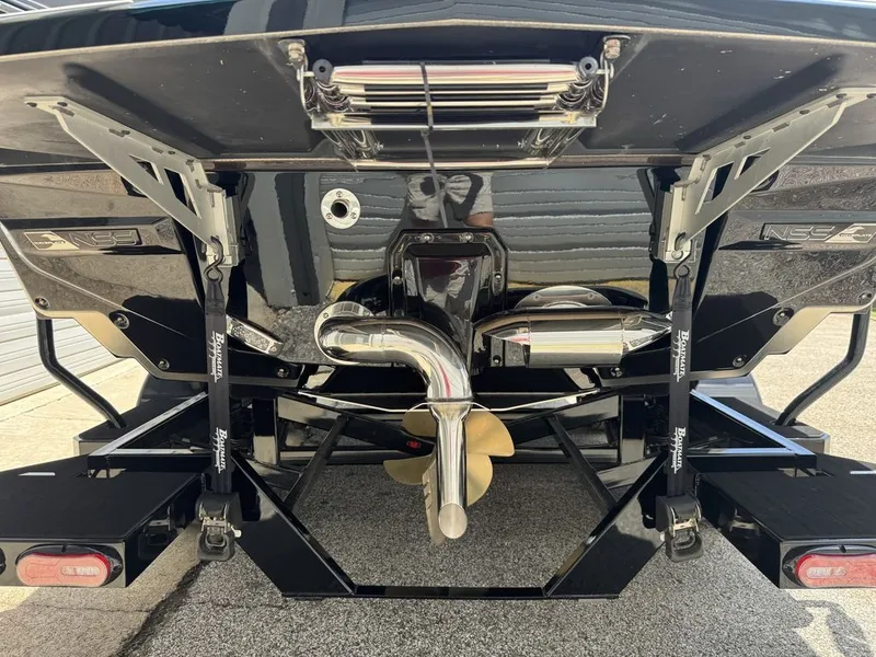 Slide: The Image of Nautique Super Air Nautique G25 2025 - 4