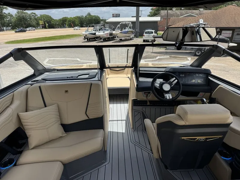 Slide: The Image of Nautique Super Air Nautique G25 2025 - 6