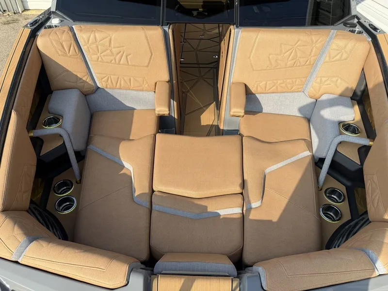 Slide: The Image of Nautique Super Air Nautique G23 Paragon 2026 - 6