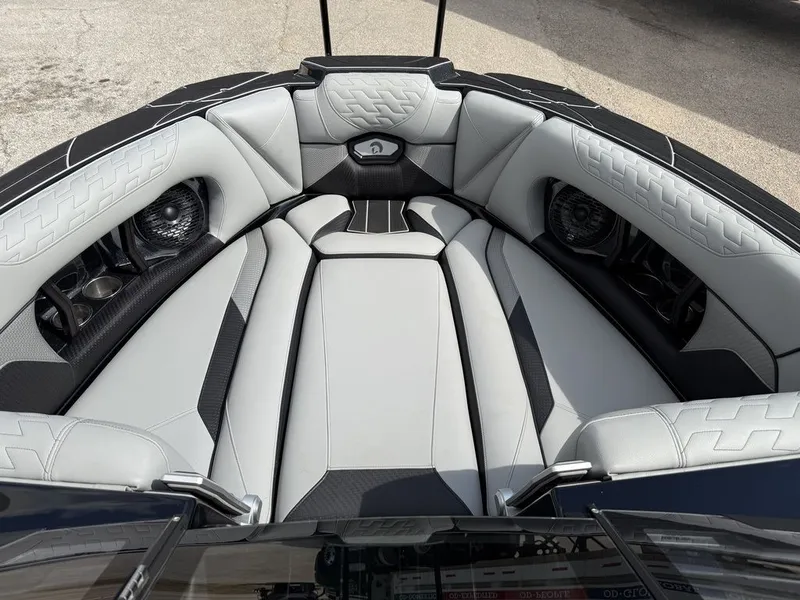 Slide: The Image of Centurion Ri245 2024 - 13