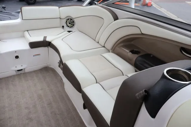 Slide: The Image of Yamaha 242 LTD S - Yacht Blue - Galv 2014 - 14