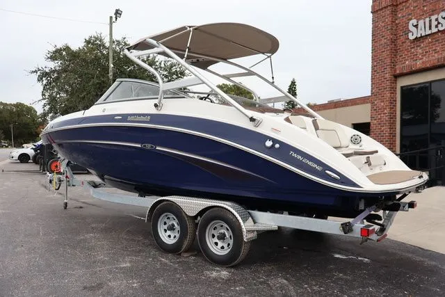 Slide: The Image of Yamaha 242 LTD S - Yacht Blue - Galv 2014 - 4