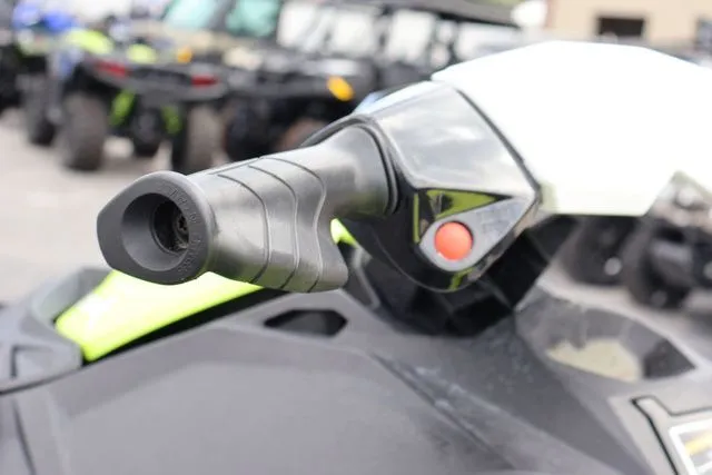 Slide: The Image of Sea-Doo Spark 2020 - 12