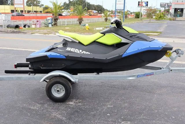 Slide: The Image of Sea-Doo Spark 2020 - 7