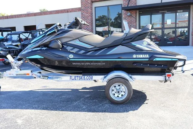 Slide: The Image of Yamaha FX CRUISER SVHO W/AUDIO-BLACK/TITAN GRAY 2022 - 3