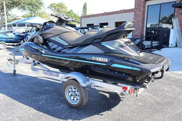 Slide: The Image of Yamaha FX CRUISER SVHO W/AUDIO-BLACK/TITAN GRAY 2022 - 4