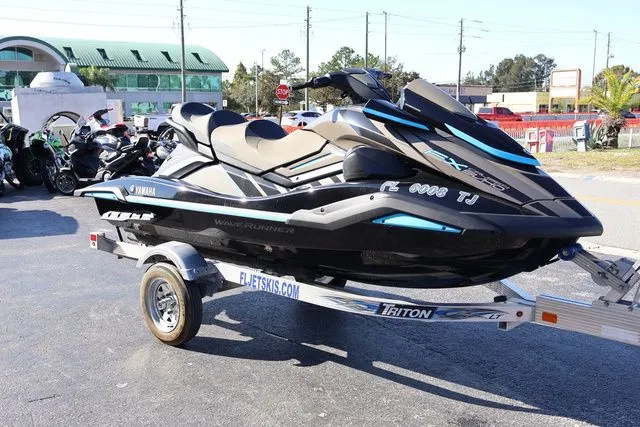 Slide: The Image of Yamaha FX CRUISER SVHO W/AUDIO-BLACK/TITAN GRAY 2022 - 8