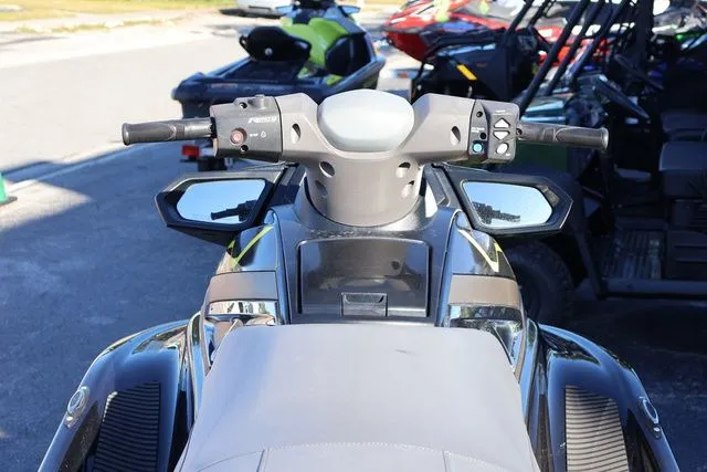 Slide: The Image of Yamaha VX 2015 - 11