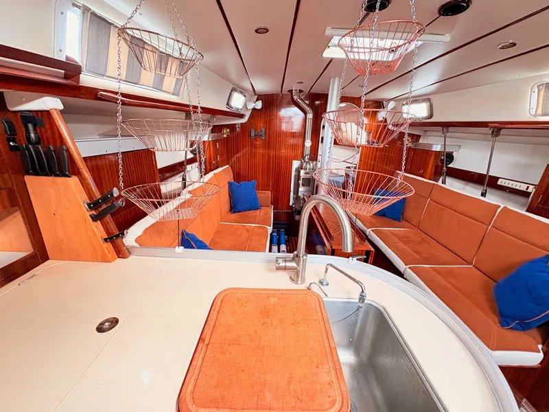 Slide: The Image of Beneteau 38 1990 - 54