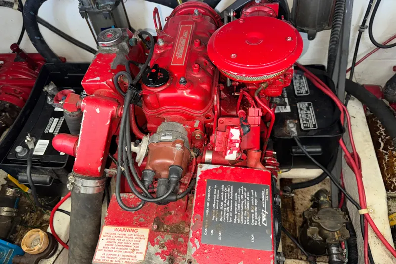 Slide: The Image of Gibson 44 CABIN YACHT 1993 - 45