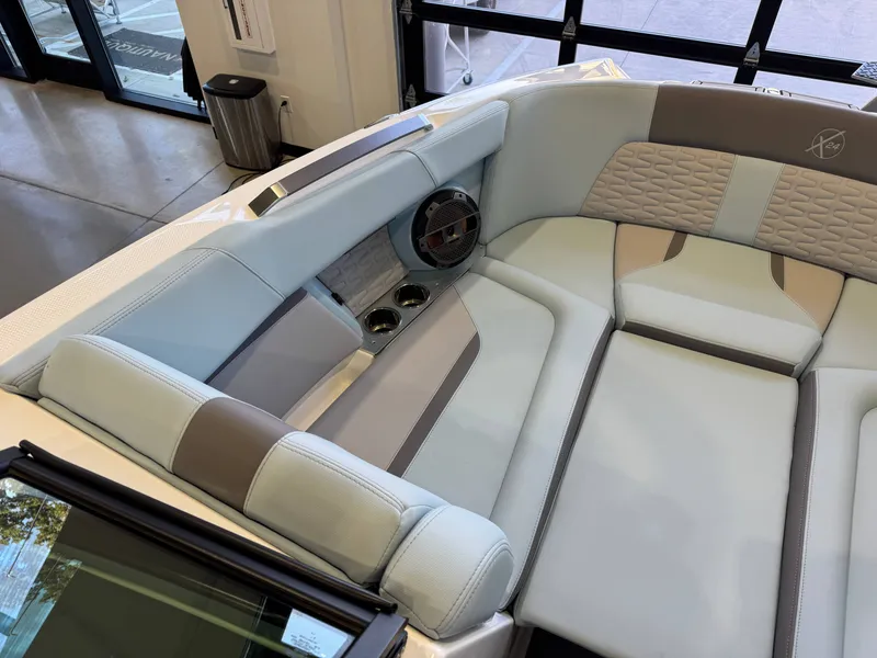 Slide: The Image of MasterCraft X24 2022 - 22