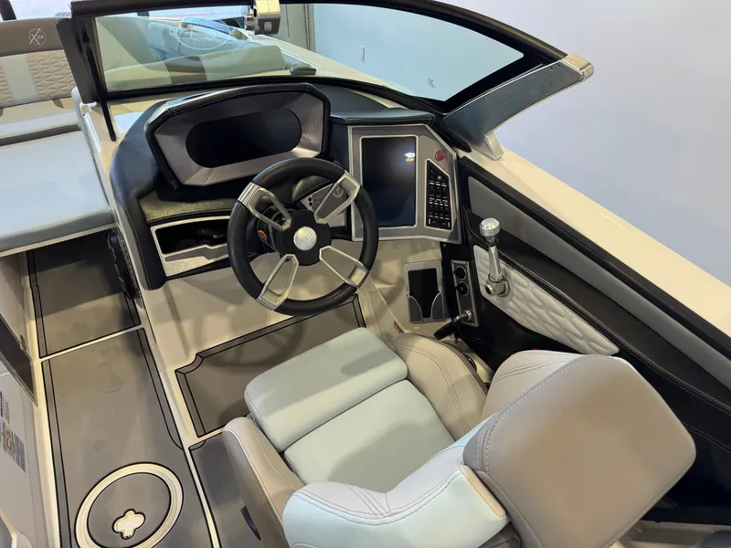 Slide: The Image of MasterCraft X24 2022 - 28