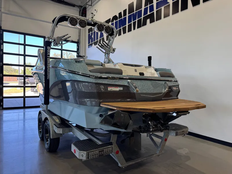 Slide: The Image of MasterCraft X24 2022 - 5