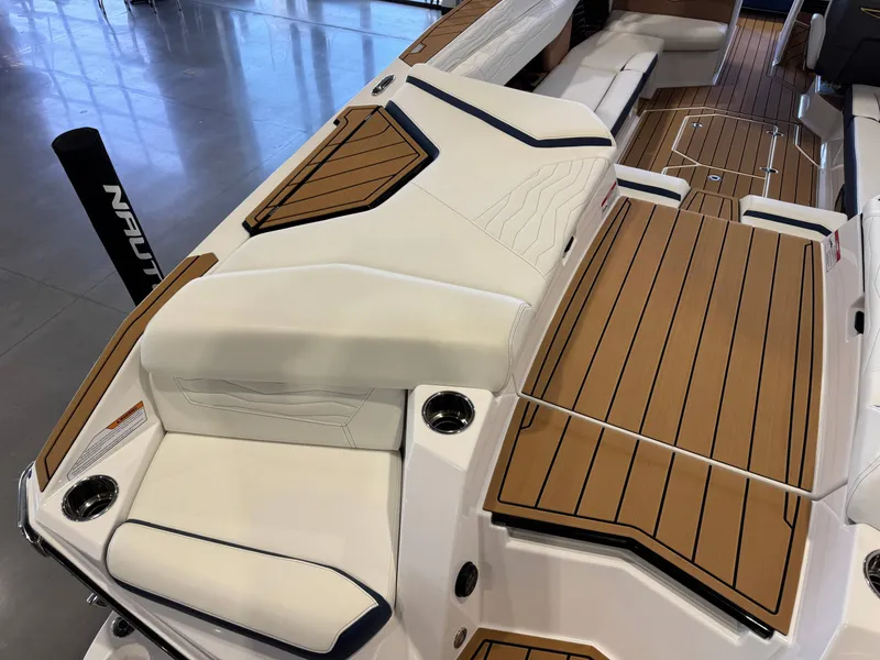 Slide: The Image of Nautique Super Air Nautique G25 2025 - 12