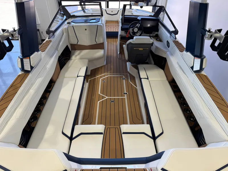 Slide: The Image of Nautique Super Air Nautique G25 2025 - 13