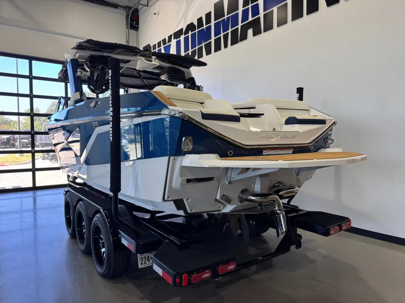 Slide: The Image of Nautique Super Air Nautique G25 2025 - 5