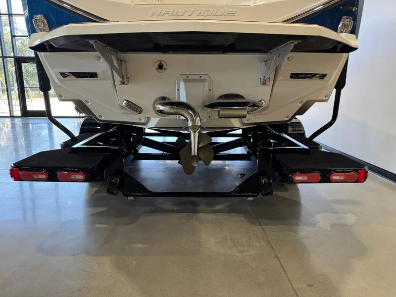 Slide: The Image of Nautique Super Air Nautique G25 2025 - 7