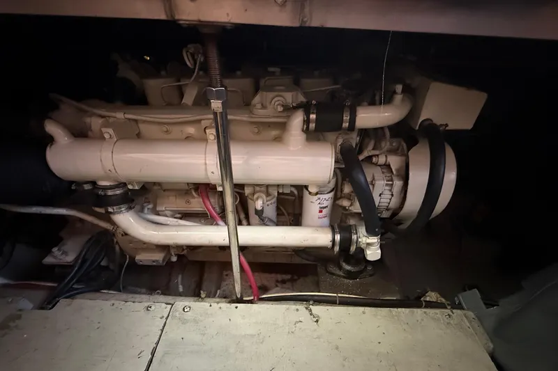 Slide: The Image of Engine compartment of a 1999 Carver 406 Aft Cabin Motor Yacht. - 30
