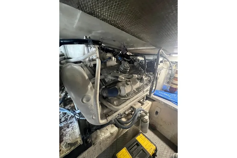 Slide: The Image of Engine room of 1996 Ocean Yachts 48 Super Sport with Dometic equipment. - 32