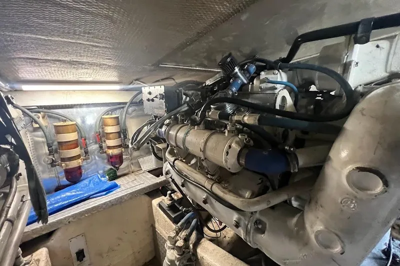 Slide: The Image of Cummins Onan generator in a 1996 Ocean Yachts 48 Super Sport boat. - 35