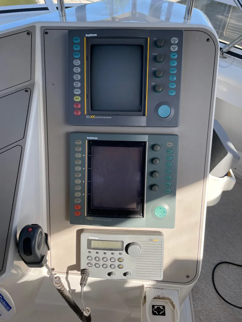 Slide: The Image of Control panel of a 1998 Carver 445 Aft Cabin Motor Yacht. - 15