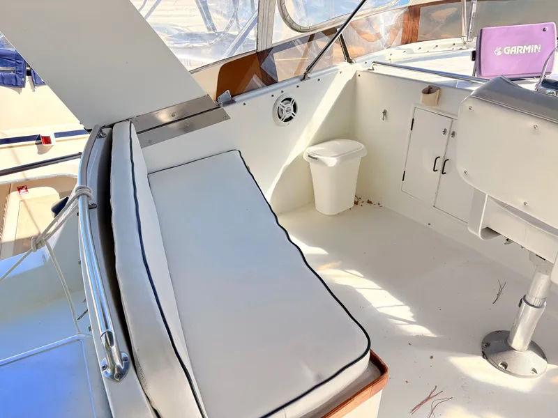 Slide: The Image of Ocean Alexander 50 MK II PHMY 1985 - 15