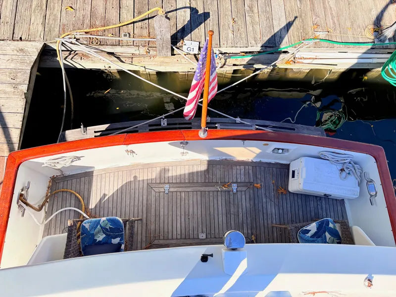 Slide: The Image of Ocean Alexander 50 MK II PHMY 1985 - 16