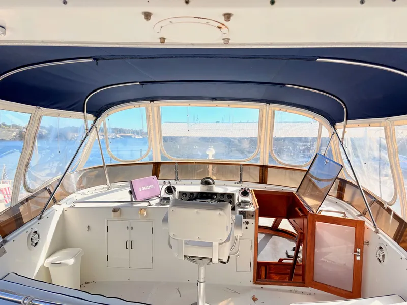 Slide: The Image of Ocean Alexander 50 MK II PHMY 1985 - 17