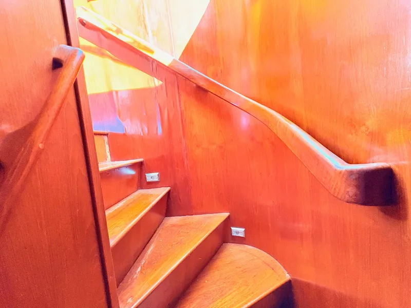 Slide: The Image of Ocean Alexander 50 MK II PHMY 1985 - 47