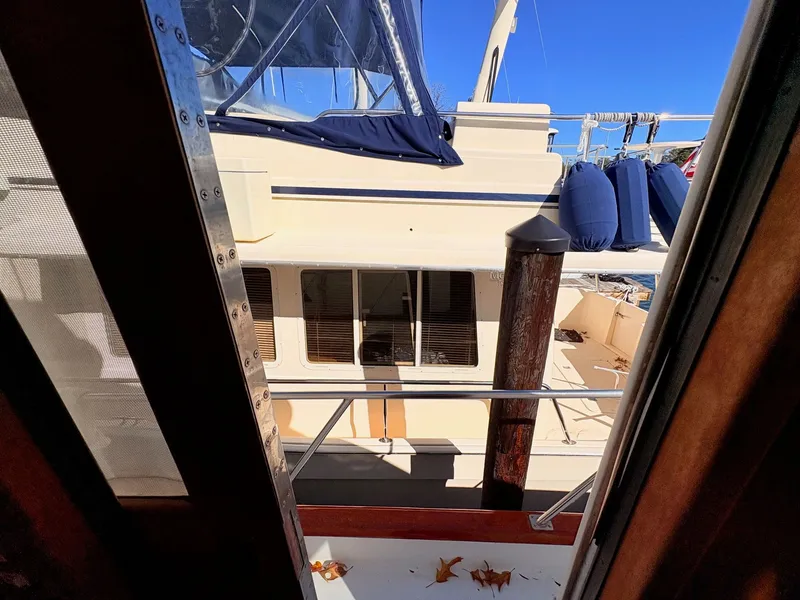 Slide: The Image of Ocean Alexander 50 MK II PHMY 1985 - 48