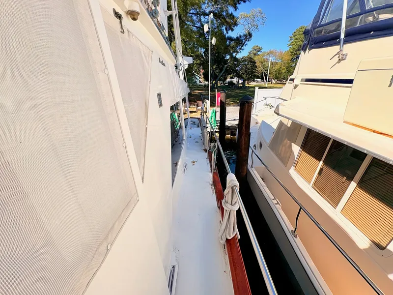 Slide: The Image of Ocean Alexander 50 MK II PHMY 1985 - 49