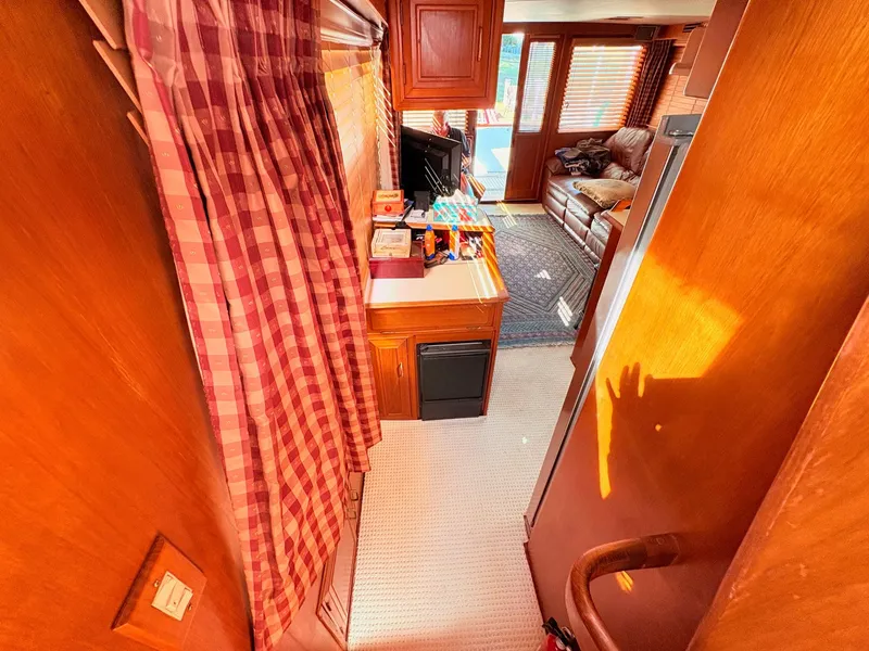 Slide: The Image of Ocean Alexander 50 MK II PHMY 1985 - 59